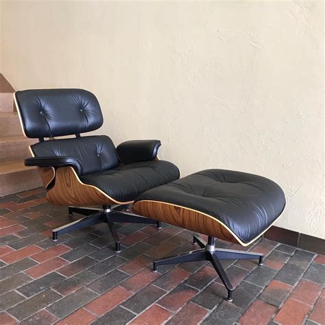 genuine eames lounge chair